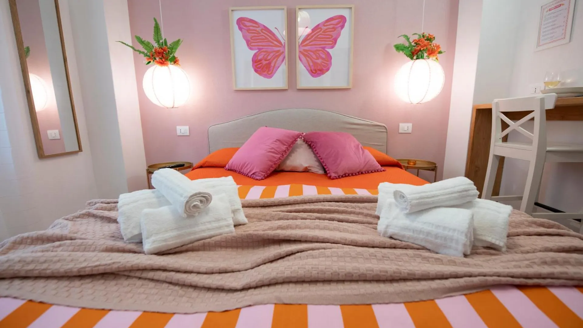 Guest house Amoneglia, 2 Minutes Walk To The Beach, Pvt Park