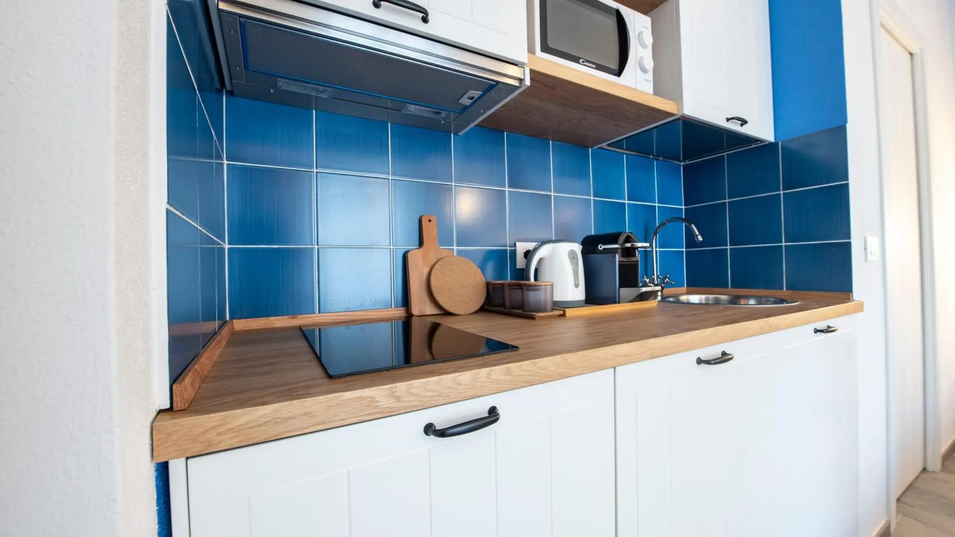Guest house Amoneglia, 2 Minutes Walk To The Beach, Pvt Park