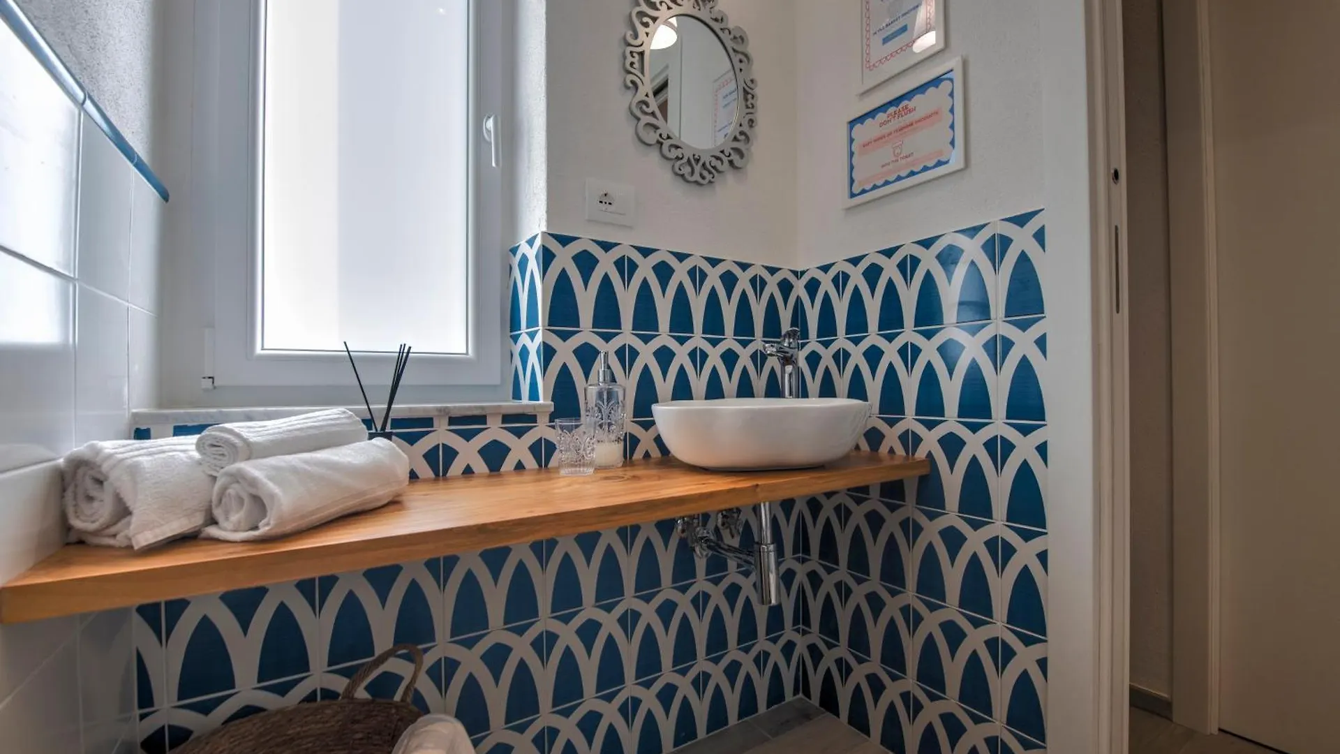 Amoneglia, 2 Minutes Walk To The Beach, Pvt Park Guest house Moneglia