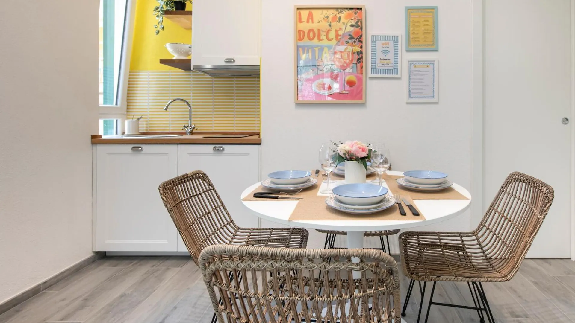 Amoneglia, 2 Minutes Walk To The Beach, Pvt Park Guest house Moneglia