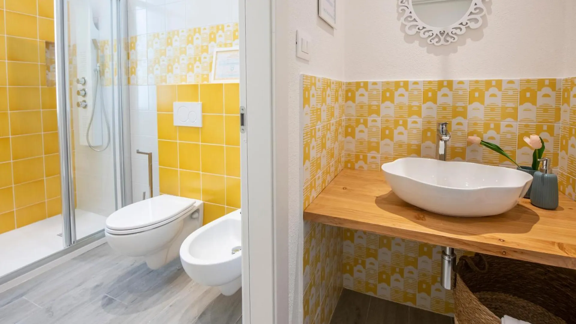 Guest house Amoneglia, 2 Minutes Walk To The Beach, Pvt Park